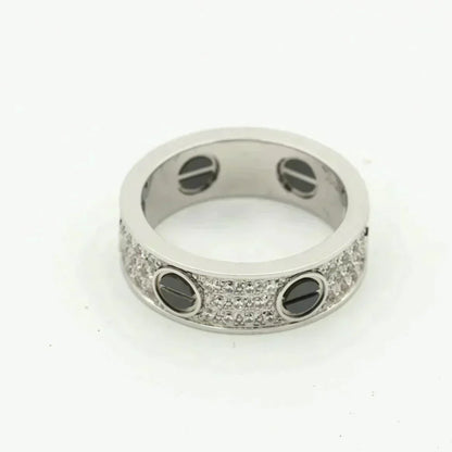[LUXE] ANILLO DE AMOR DE CERÁMICA PAVADA CON DIAMANTES DE 5,5 MM