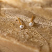 Delicados pendientes de perlas
