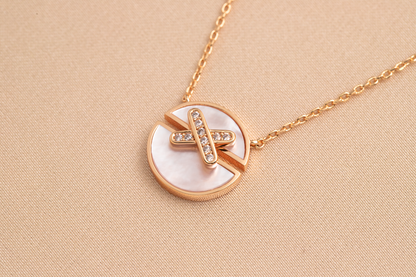 [LUXE]COLLAR JEUX DE ORO ROSA Y DIAMANTES