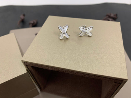 [LUXE]JEUX DE WHITE MOP PENDIENTES DE PLATA CON DIAMANTES