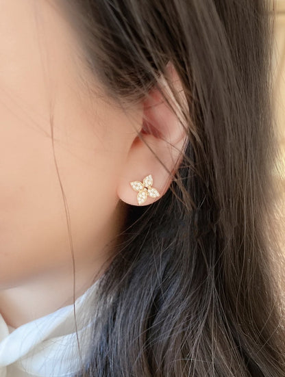 [LUXE] PENDIENTES DE BOTONERA STAR BLOSSOM ORO ROSA CON DIAMANTES