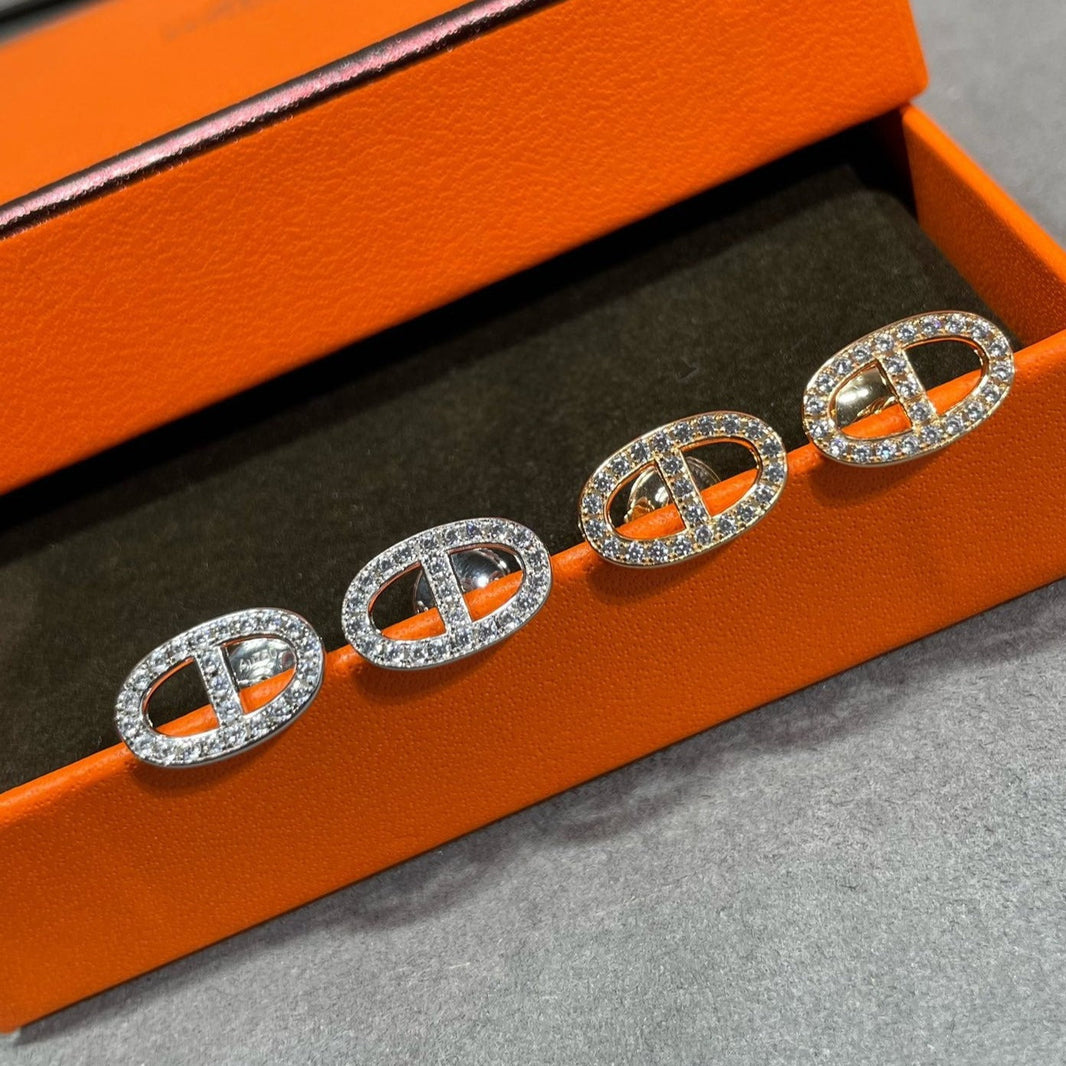 [LUXE] PENDIENTES DE BOTONERA CON NARIZ DE CERDO Y DIAMANTES HM