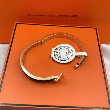 [LUXE] PULSERA CLÁSICA HM CLIC NEGRA DE 8 MM CON ESMALTE