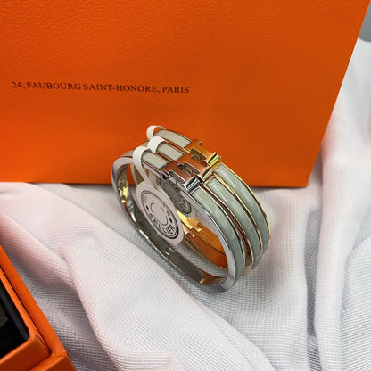 [LUXE] PULSERA CLÁSICA HM CLIC VERDE DE 8 MM CON ESMALTE