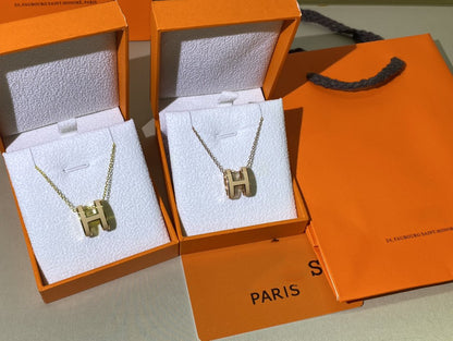 [LUXE] HM CLIC COLLAR DE ORO CON ESMALTE AMARILLO
