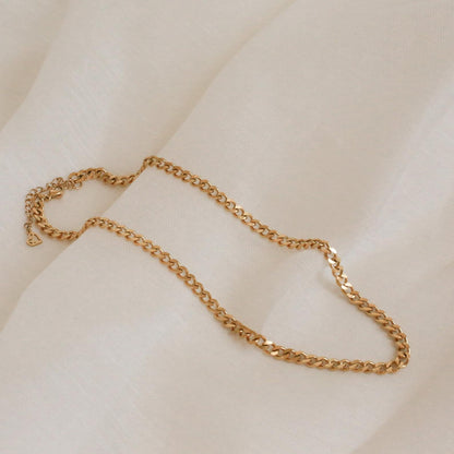 Cadenas de collar esenciales