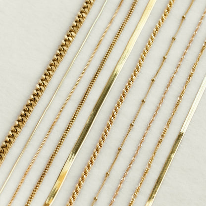 Cadenas de collar esenciales