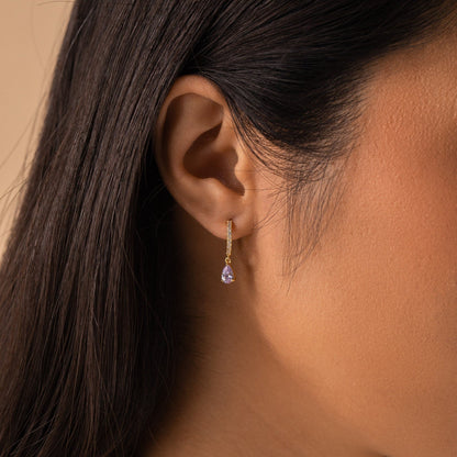 Pendientes Huggies con forma de gota de piedra de nacimiento pavé