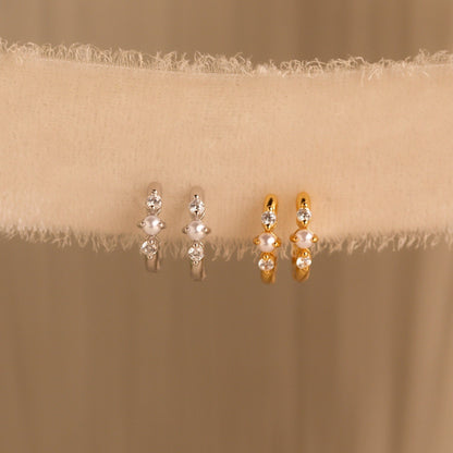 Huggies de perla y diamante