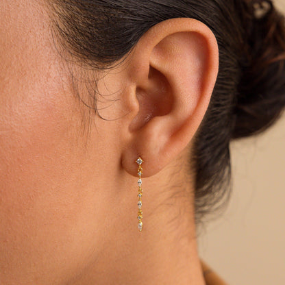 Delicados pendientes colgantes de diamantes