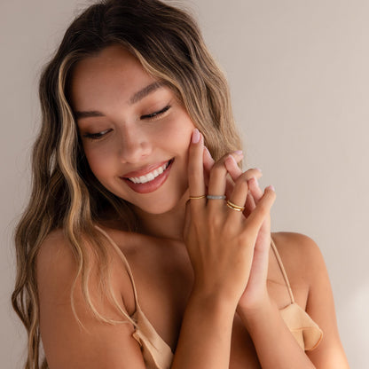 Anillo de jade delgado