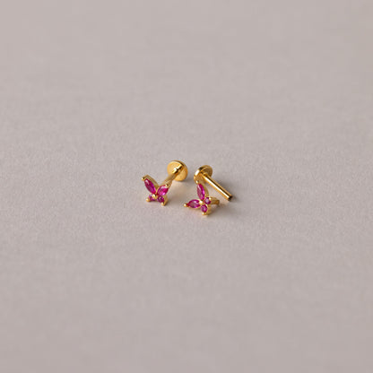 Pendientes planos con forma de mariposa y piedra de nacimiento
