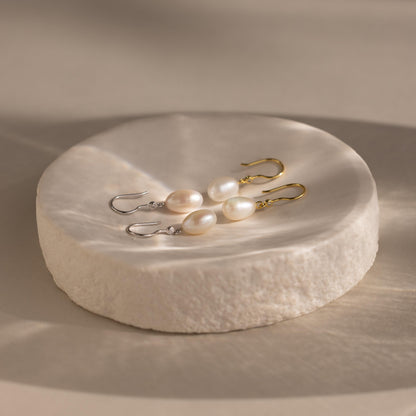 Pendientes colgantes de perlas y diamantes