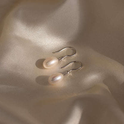Pendientes colgantes de perlas y diamantes