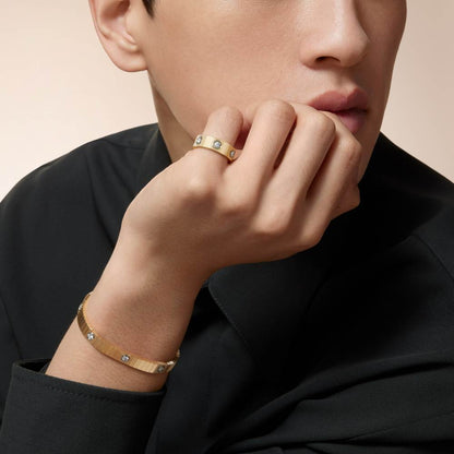 [LUXE] LOVE UNLIMITED RING DIAMONDS