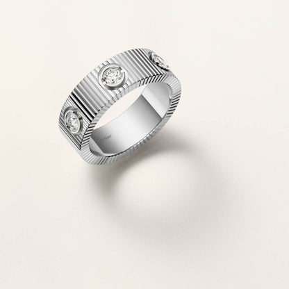 [LUXE] LOVE UNLIMITED RING DIAMONDS