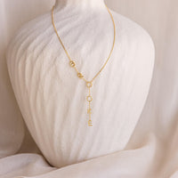 Collar con nombre Lariat