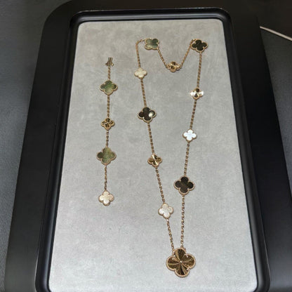 [LUJO] CONJUNTO DE COLLAR DE ORO ROSA CON FLORES DE TRÉBOL 15 (11+4) DESMONTABLE