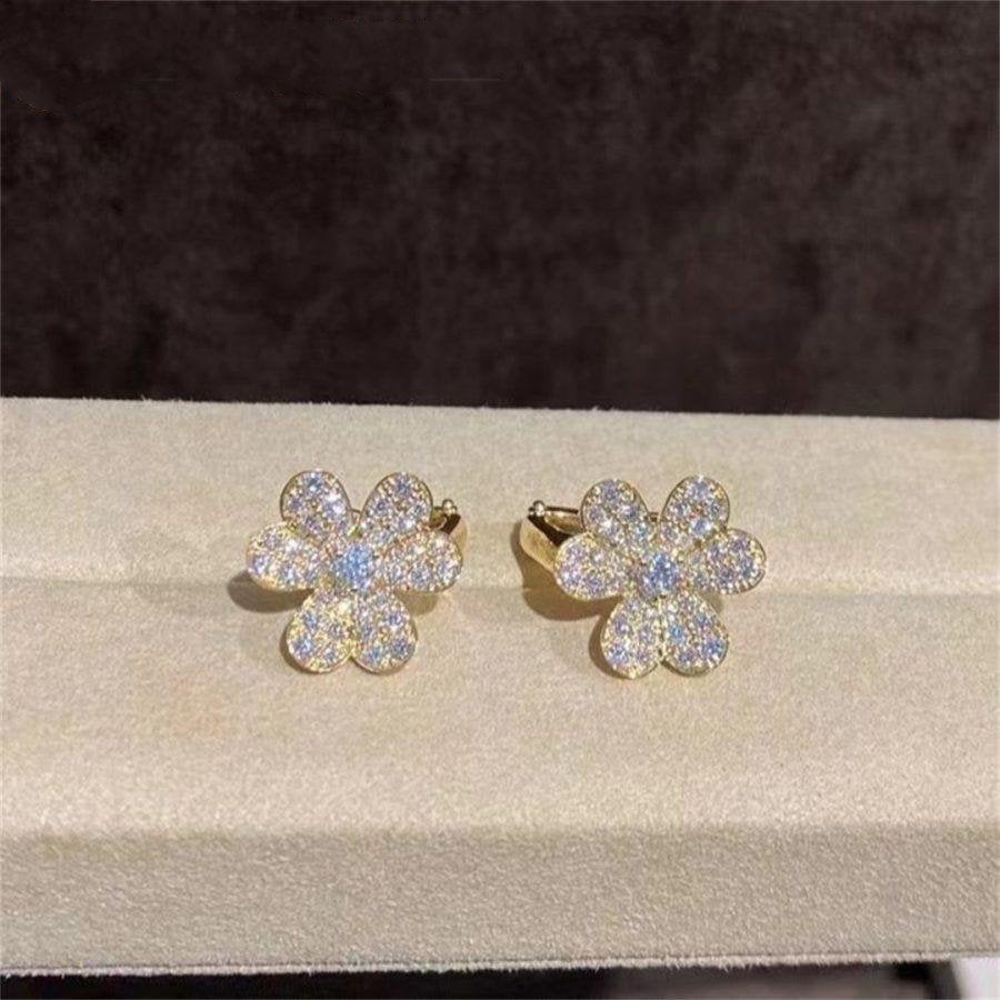 [LUXE]FRIVOLE GOLD FLOWER DIAMOND EARRINGS