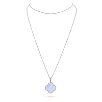 [LUXE] COLLAR DE TRÉBOL GRANDE DE PLATA Y CALCEDONIA