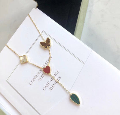 [LUXE] COLLAR DE ORO ROSA CON 4 MOTIVOS LUCKY SPRING